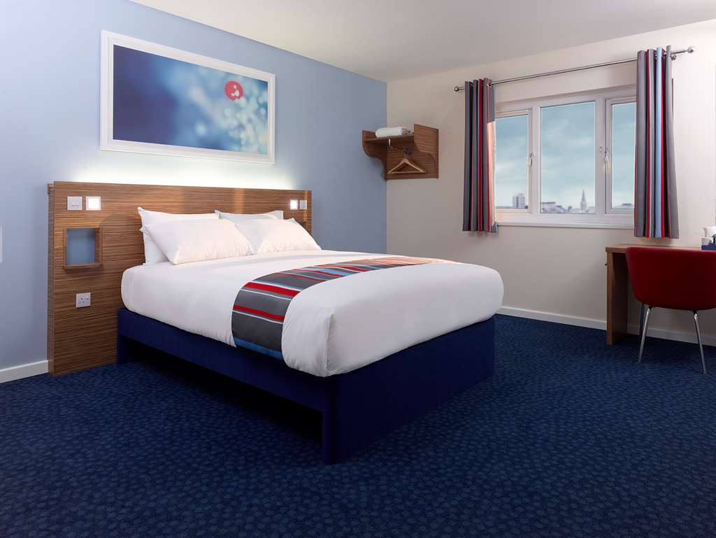 Travelodge Cambridge Central Room photo